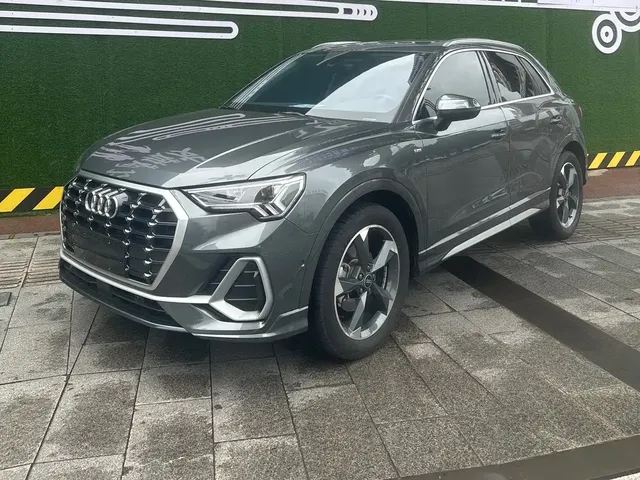 Audi Q3 2022 35 TFSI Fashion Elegance