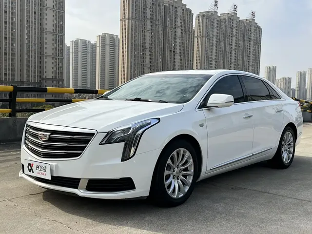 Cadillac XTS 2018 28T Technology