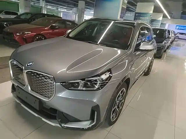 BMW iX1 2023 xDrive30L X Design Package