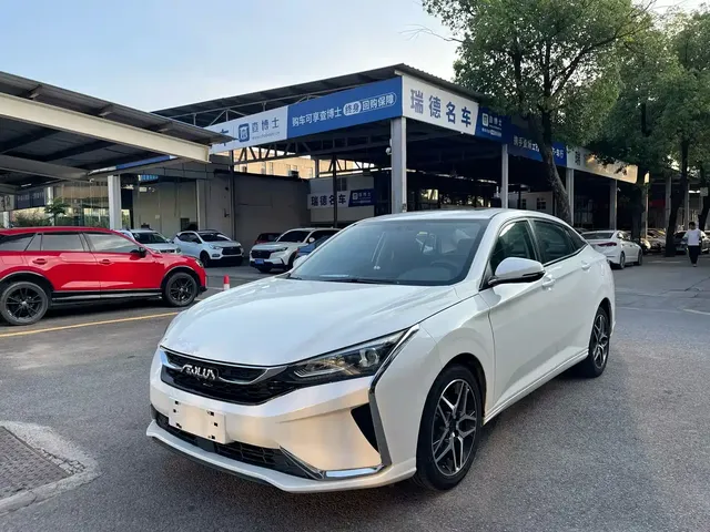 Dongfeng Aeolus Yixuan 2021 230T Automatic Shadow Chaser Knight Edition