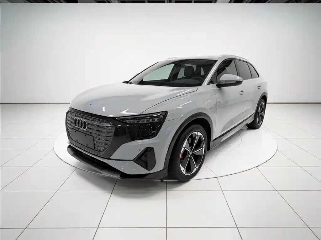 Audi Q5 e-tron 2022 40 e-tron Starlight Edition Brocade Package