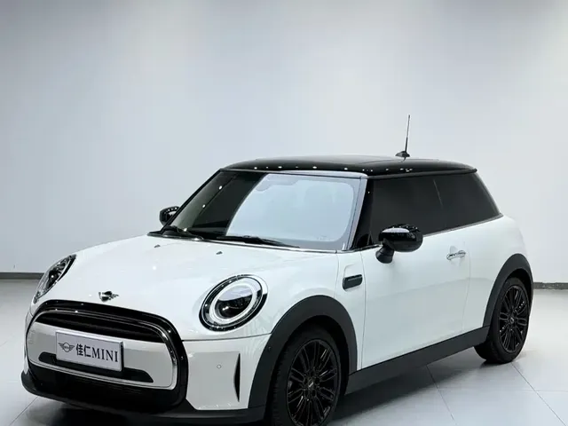 MINI MINI 2023 1.5T COOPER Artist