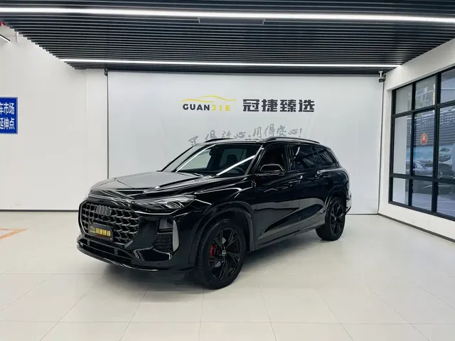 Audi Q6 2024 50 TFSI quattro Black Warrior Edition 6-seater