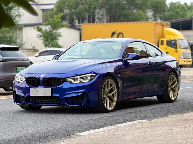 BMW M4 2019 M4 Coupe Shadow Edition