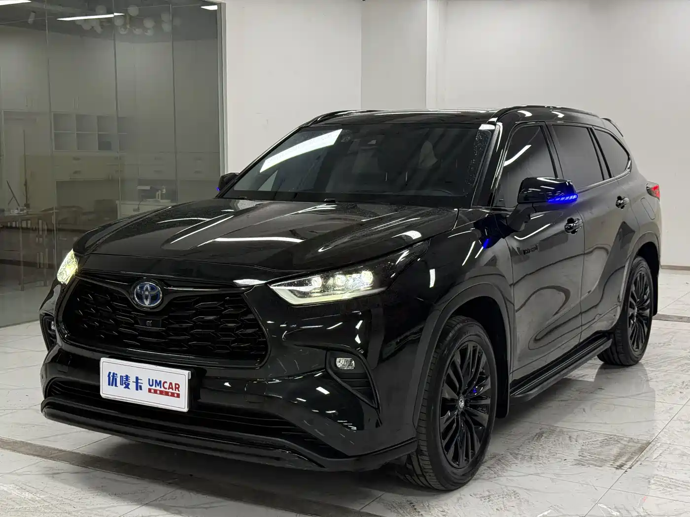Toyota Highlander 2023 2.5L Smart Hybrid AWD Knight Edition 7-Seater