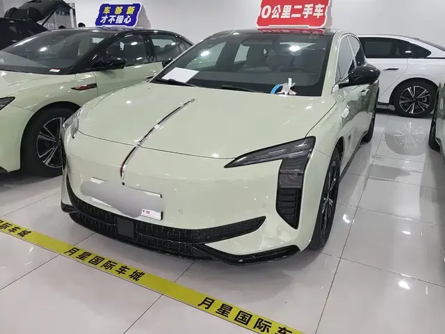 Hongqi EH7 2025 690 Smart Selection Edition