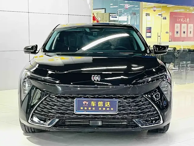 Buick LaCrosse 2025 Platinum Avenir Edition