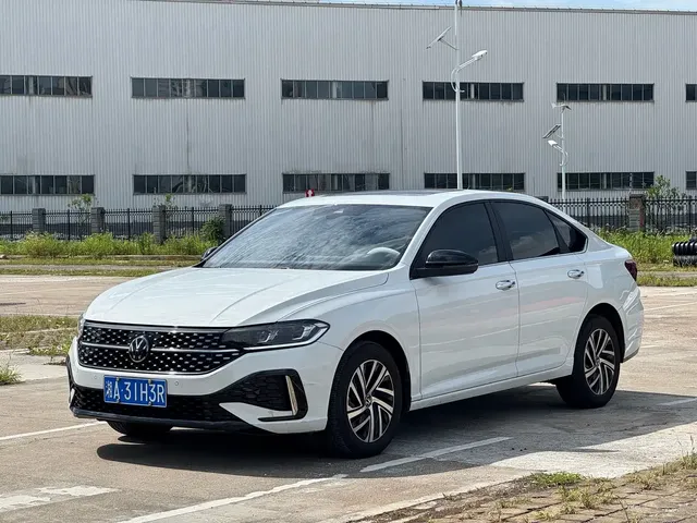Volkswagen Lavida 2024 Model 300TSI DSG Starlight Leading Edition
