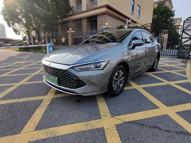 BYD Qin PLUS 2024 Glory Edition DM-i 55KM Leading