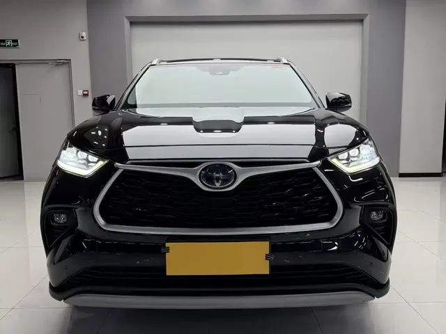 Toyota Highlander 2023 2.5L Smart Hybrid Dual Engine AWD Premium 7-Seater