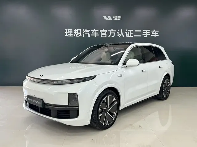Li Auto Li L8 2025 Max Smart Renewal Edition