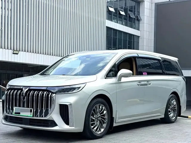 Voyah Auto Voyah Dreamer 2022 Low-carbon Dream+Smart Package
