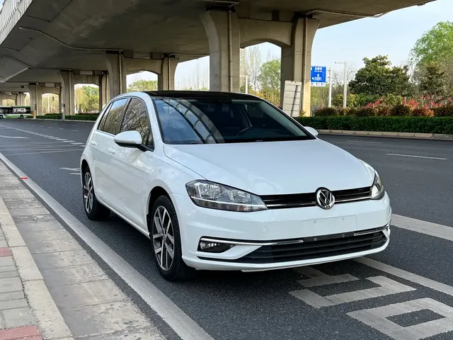 Volkswagen Golf 2018 230TSI Automatic Luxury