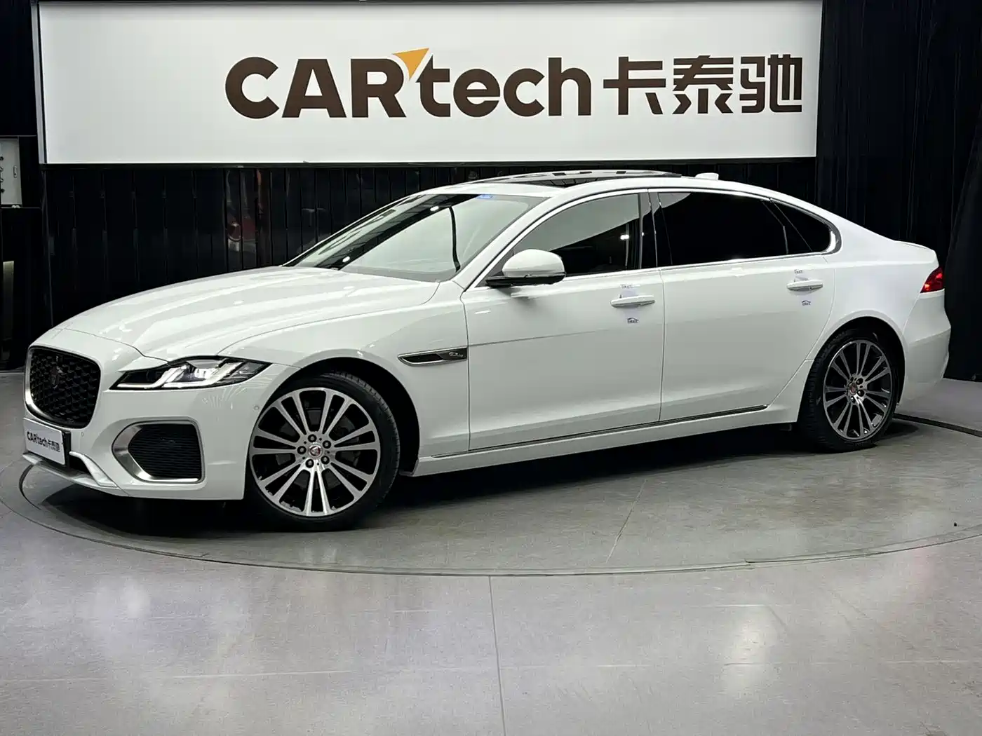 Jaguar XFL 2022 XFL 2.0T P250 2WD Premium Luxury