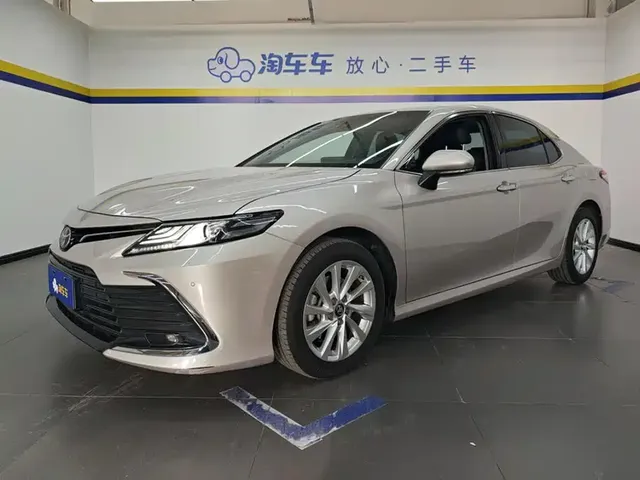 Toyota Camry 2021 2.0G Luxury Edition