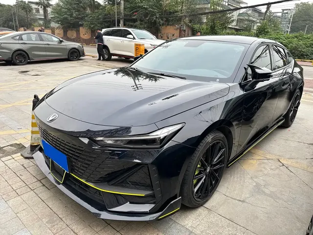 Changan UNI-V 2022 1.5T Sport Edition