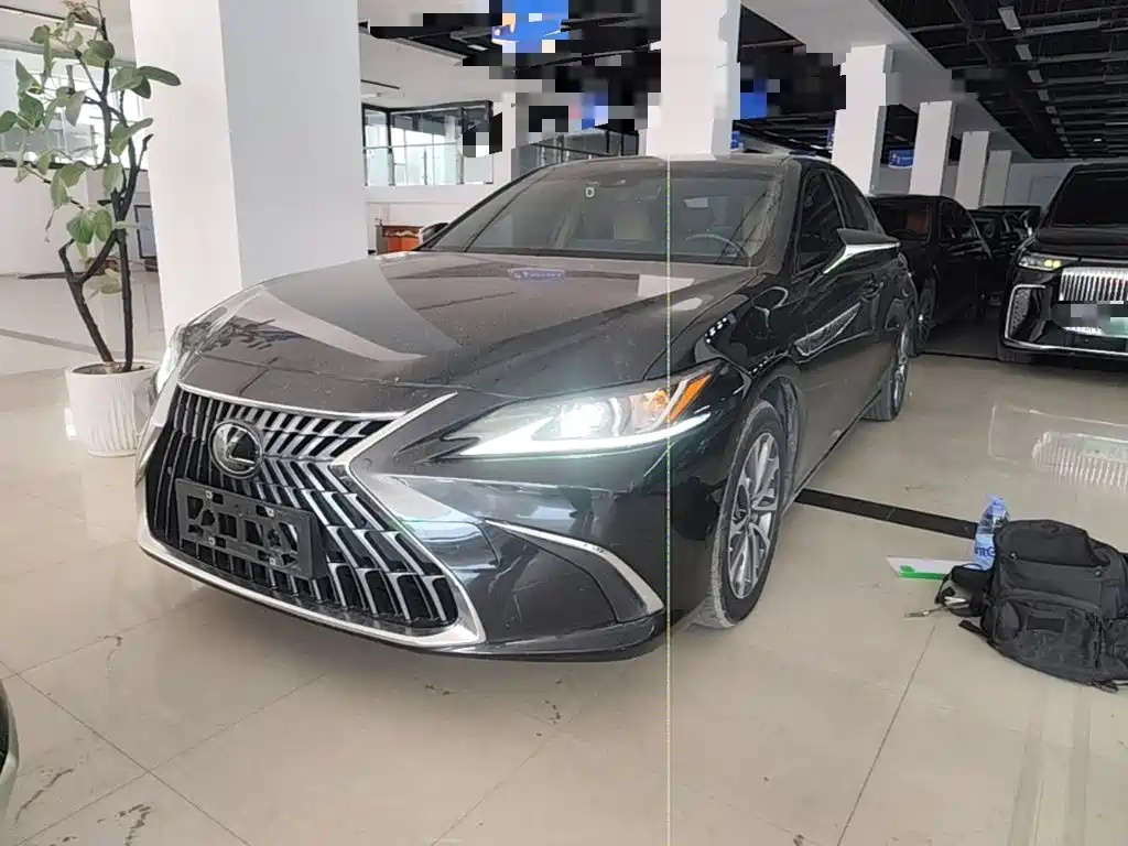 Lexus ES 2022 300h Excellence Edition