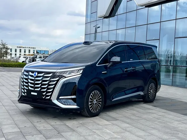 Denza D9 2025 DM-i Smart Drive Edition 1020 AWD Prestige