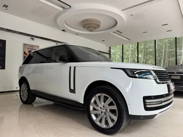 Land Rover Range Rover 2025 3.0 L6 400PS Flourishing Era Extended Wheelbase
