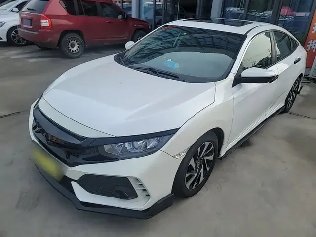 Honda Civic 2016 220TURBO CVT Luxury Edition