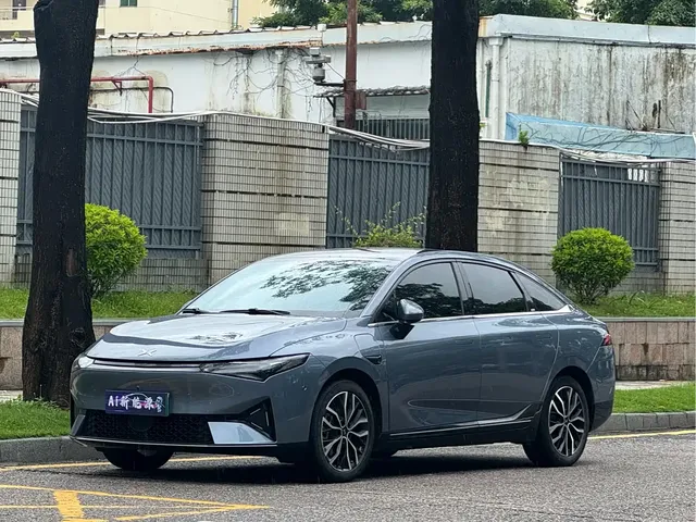 XPeng P5 2022 Model 460E+