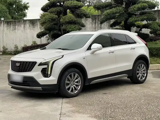 Cadillac XT4 2021 28T FWD Luxury Edition