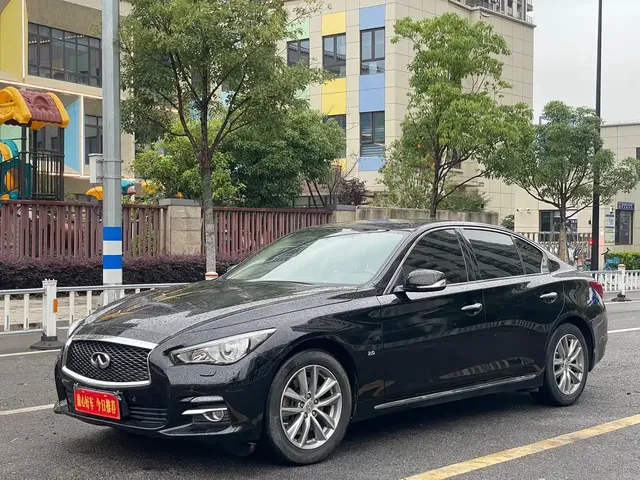 Infiniti Q50L 2018 2.0T Comfort Version China V