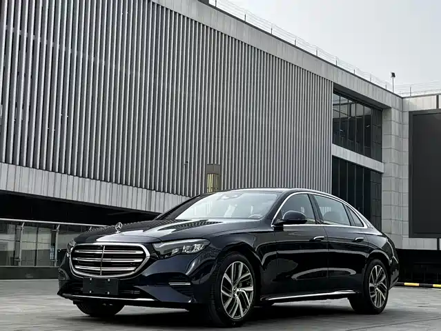 Mercedes-Benz E-Class 2024 E 300 L Fashion