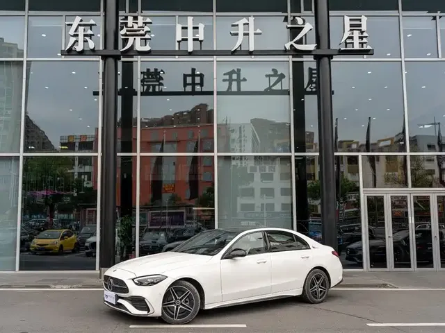 Mercedes-Benz C-Class 2025 C 260 L Night Sport Edition