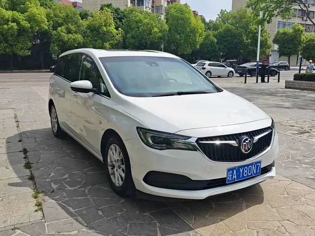 Buick GL6 2018 18T 6-Seater Luxury
