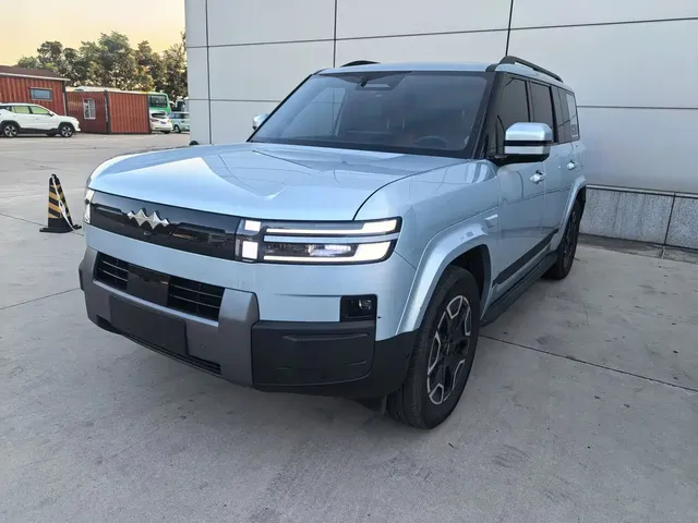 Fang Cheng Bao Titanium 7 2025 200KM Front-Wheel Drive Max Edition
