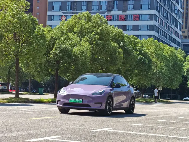 Tesla Model Y 2022 Facelift Rear-Wheel Drive Version