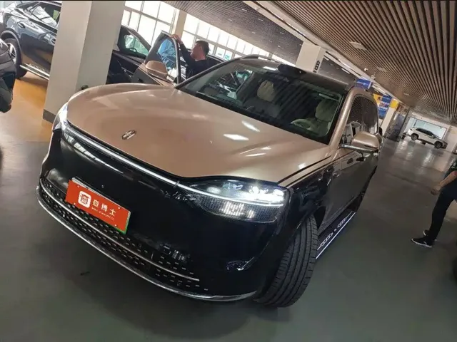 AITO Wenjie AITO M9 2024 Extended Range Ultra 42kWh 6-Seater