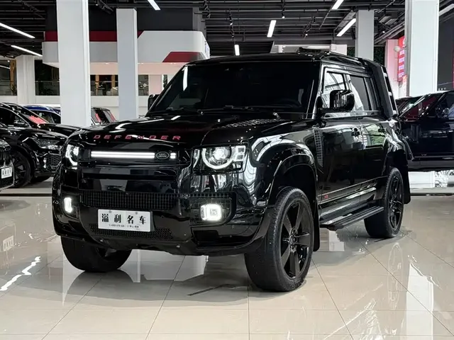 Land Rover Defender 2024 110 5.0T V8