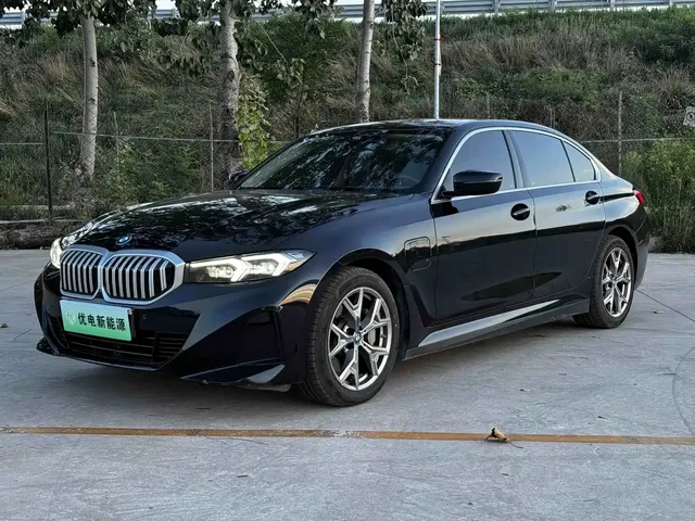 BMW i3 2022 eDrive 35 L
