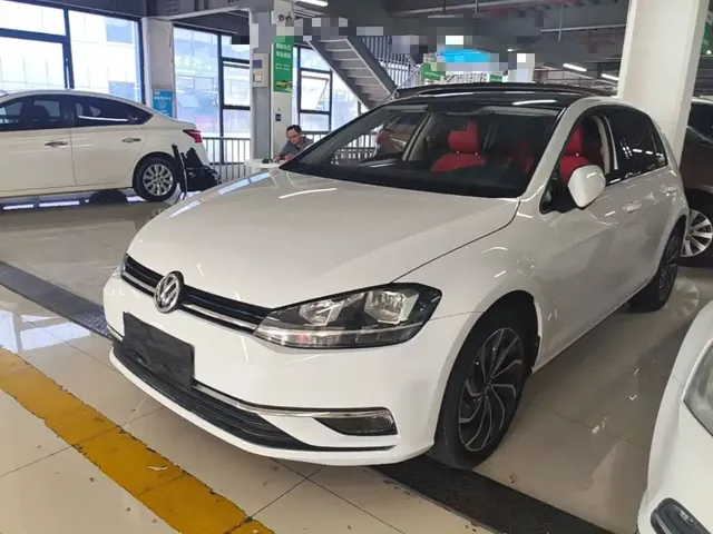 Volkswagen Golf 2020 200TSI DSG Comfort Progressive Edition