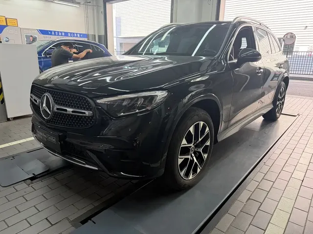 Mercedes-Benz GLC 2023 GLC 260 L 4MATIC Luxury 5-Seater