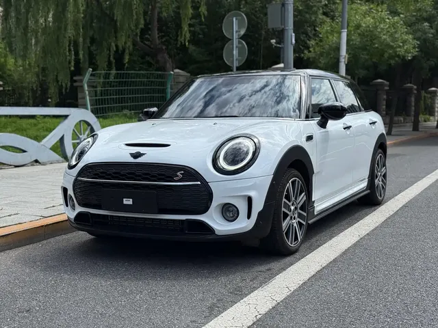 MINI CLUBMAN 2023 Facelift 2.0T COOPER S Connoisseur