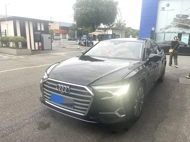 Audi A6L 2024 45 TFSI Premium Elegance