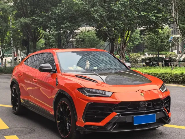 Lamborghini Urus 2021 4.0T V8