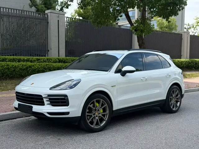 Porsche Cayenne New Energy 2023 Cayenne E-Hybrid 2.0T Platinum Edition