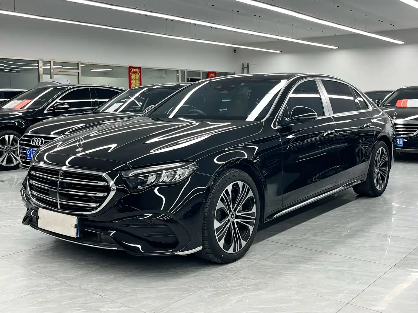Mercedes-Benz E-Class 2025 E 300 L Fashion