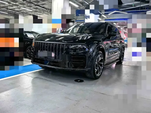 Lynk & Co 09 EM-P 2021 2.0T PHEV Halo 6-seater