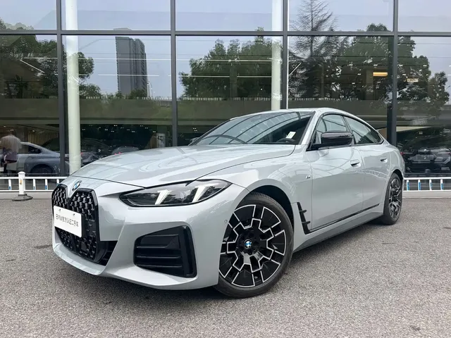 BMW 4 Series 2024 430i M Sport Shadow Edition