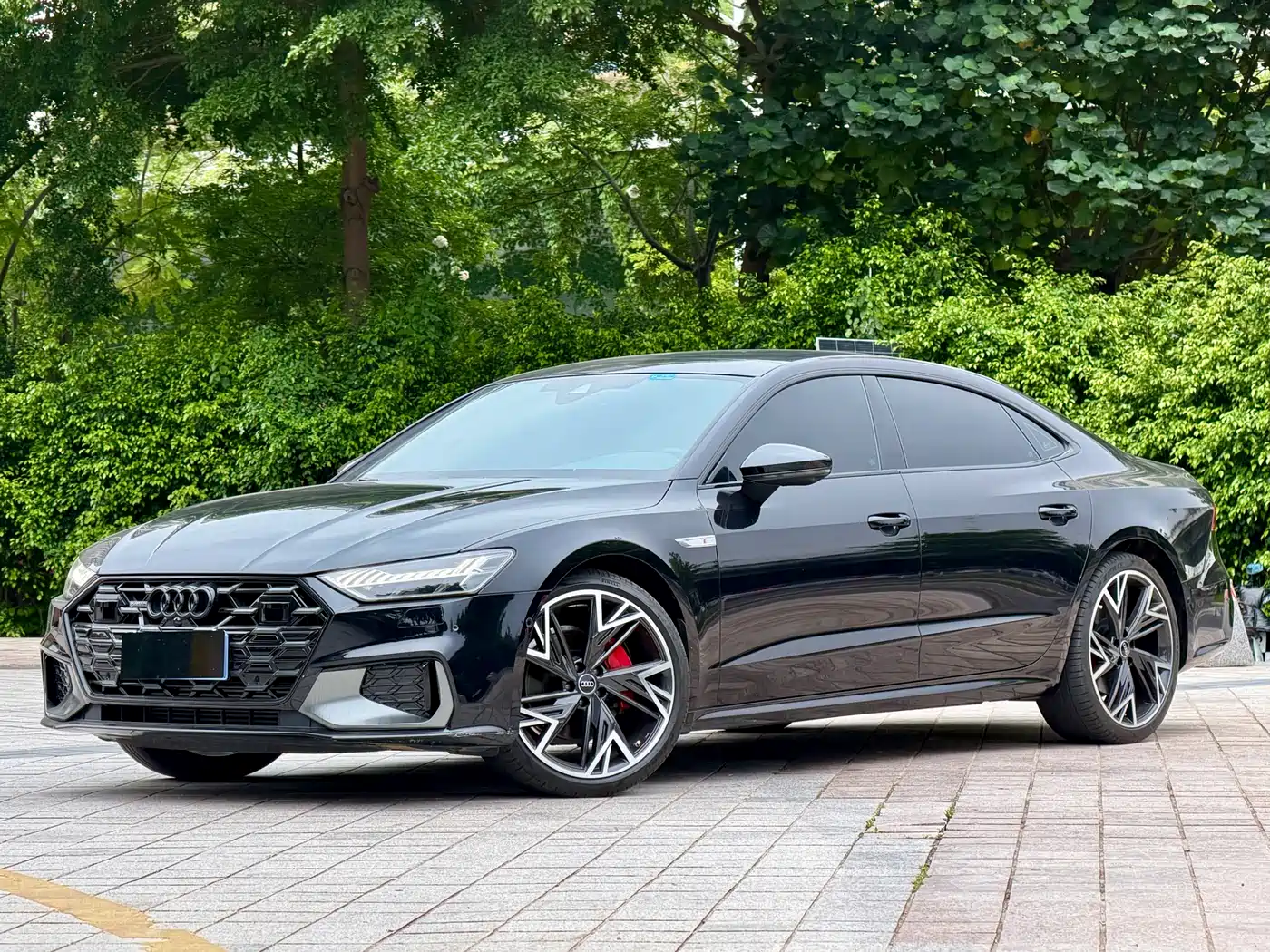 Audi A7L 2025 Model Year 45 TFSI quattro Black Knight Edition