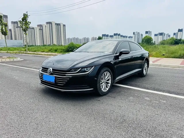 Volkswagen FAW-Volkswagen CC 2019 330TSI Charming Appearance (China V)