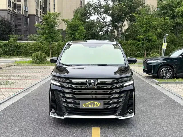 Toyota Vellfire 2024 Crown Hybrid 2.5L Premium Edition