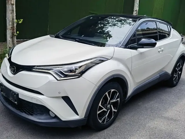 Toyota C-HR 2020 Model 2.0L Luxury