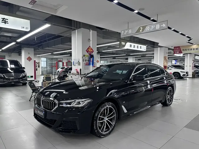 BMW 5 Series 2022 525Li M Sport Package
