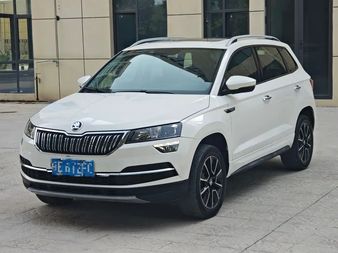 Škoda Karoq 2022 TSI280 Luxury